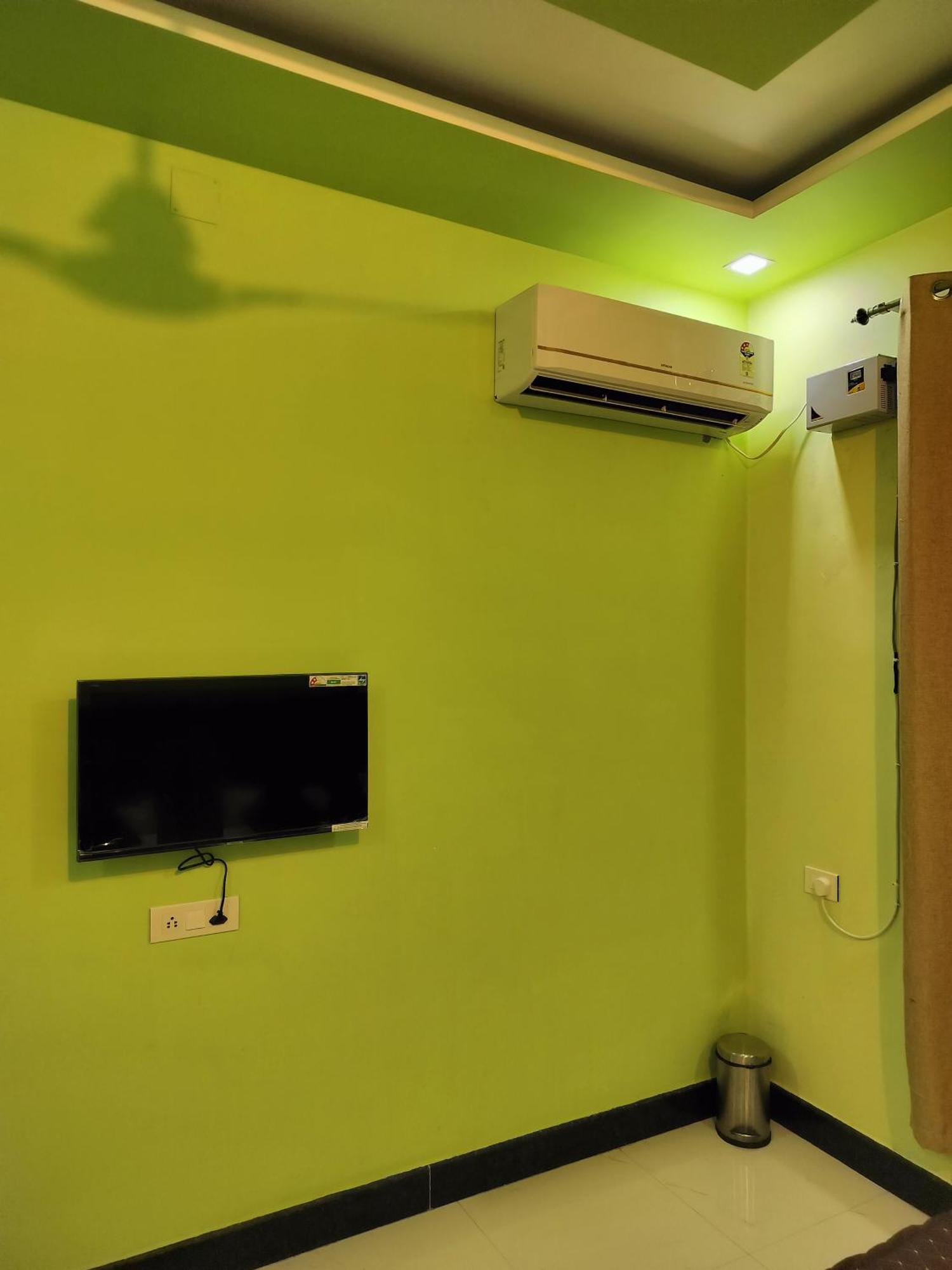 Shree Nanda Guest House Varanasi Room photo